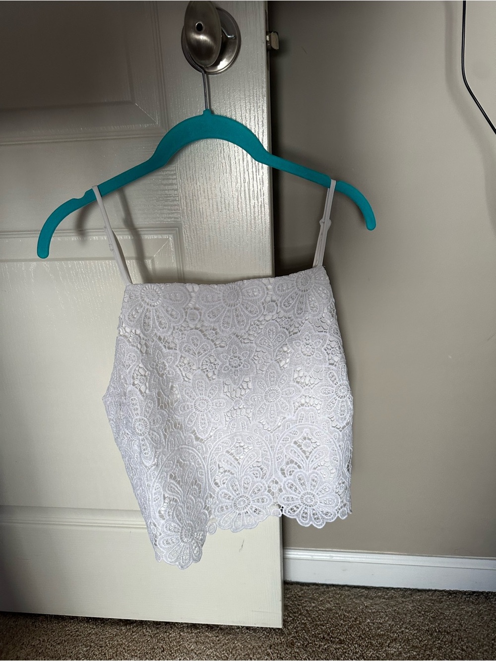Abercrombie & Fitch White Lace Cami